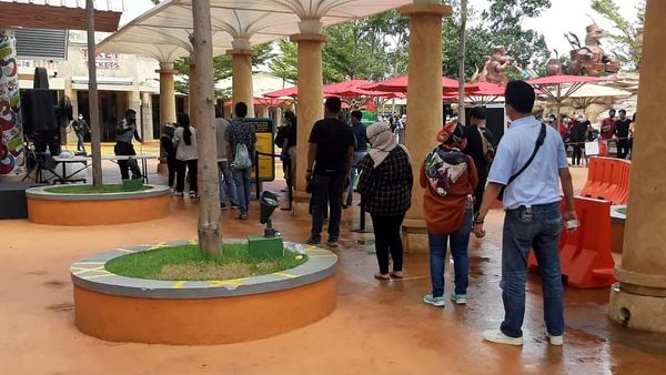 Antrean Dufan Ketat Terapkan Protokol Kesehatan