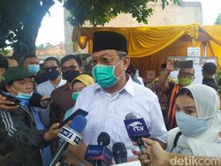 Nyoblos di TPS 16, Benyamin Davnie Targetkan 40% Suara di Pilkada Tangsel