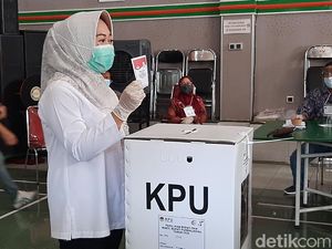 Cabup Petahana Purbalingga Optimis Partisipasi Aman: Cuaca Mendukung Cabup Petahana Purbalingga Optimis Partisipasi Aman: Cuaca Mendukung