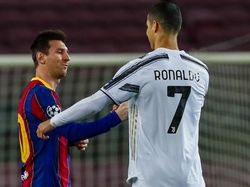 Tinggalkan Barcelona, Messi Akhirnya Terima Tantangan Ronaldo