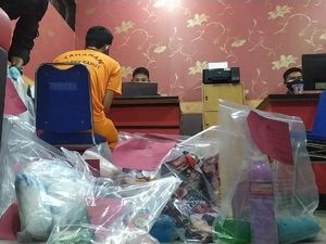 Jual Produk Kedaluwarsa, Pemilik Toko di Garut Dapat Barang dari Malaysia