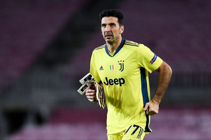 BARCELONA, SPAIN - DECEMBER 08: Gianluigi Buffon of Juventus looks on during the UEFA Champions League Group G stage match between FC Barcelona and Juventus at Camp Nou on December 08, 2020 in Barcelona, Spain. Sporting stadiums around Spain remain under strict restrictions due to the Coronavirus Pandemic as Government social distancing laws prohibit fans inside venues resulting in games being played behind closed doors.  (Photo by David Ramos/Getty Images)