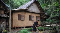 Yang Tersisa Dari Kampung Adat Cikondang
