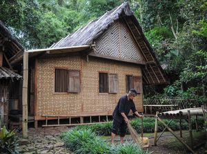 Yang Tersisa Dari Kampung Adat Cikondang Yang Tersisa Dari Kampung Adat Cikondang