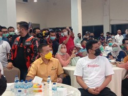 Ijeck Bela Bobby yang Diviralkan Minta Cabut Bendera Golkar di Medan