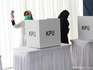 Cabup Nia Agustina: Lebih Tegang Mencoblos Dibanding Melahirkan Cabup Nia Agustina: Lebih Tegang Mencoblos Dibanding Melahirkan