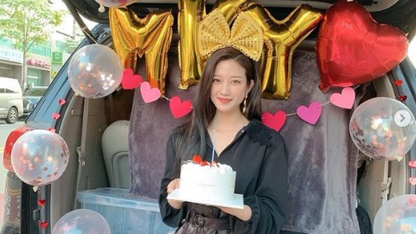 10 Momen Moon Ga Young True Beauty Saat Kulineran