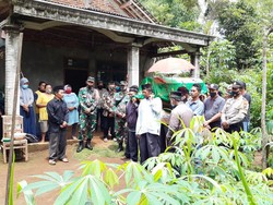 Hendak Mencoblos, Nenek Suminem Jatuh Lalu Meninggal