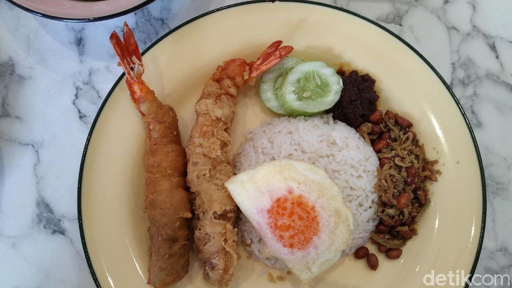 Bersantap Nasi Lemak Ponggol, Kuliner Legendaris Singapura yang Hadir di Jakarta