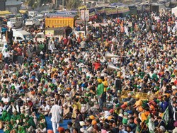 Puluhan Ribu Petani India Mogok Nasional Menentang UU Pertanian Baru