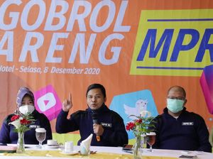Sekjen MPR Ajak Netizen Sebarkan Nilai Empat Pilar Sekjen MPR Ajak Netizen Sebarkan Nilai Empat Pilar