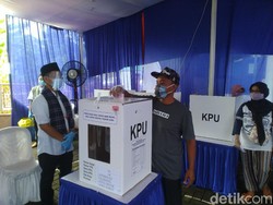 Pilkada Depok Digelar, Begini Protokol Kesehatan di TPS Cawalkot Idris