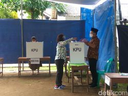 Imbauan Bawa Pulpen ke TPS, Pemilih di Pangandaran Malah Contreng Surat Suara
