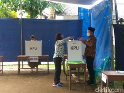 Ikut Nyoblos, Ini Harapan Susi Pudjiastuti untuk Pemimpin Pangandaran Baru