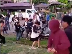 Saling Klaim Menang Jadi Sebab Pendukung Paslon di Pilbup Lutim Bentrok