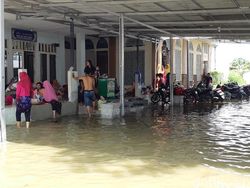 Curhat Warga di Lokasi Banjir Serang: Boro-boro Mikirin Nyoblos