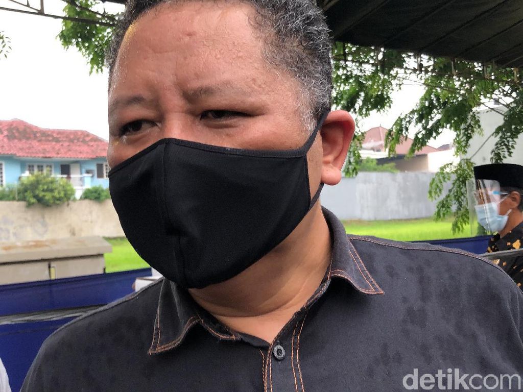 Ini Pesan Wawali Whisnu Sakti ke Warga Surabaya Usai Nyoblos Ini Pesan Wawali Whisnu Sakti ke Warga Surabaya Usai Nyoblos