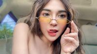 7 Potret Seksi Yuniza Icha yang Doyan Main Air