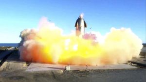 Detik-detik Roket SpaceX Meledak Usai Uji Terbang