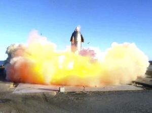 Detik-detik Roket SpaceX Meledak Usai Uji Terbang