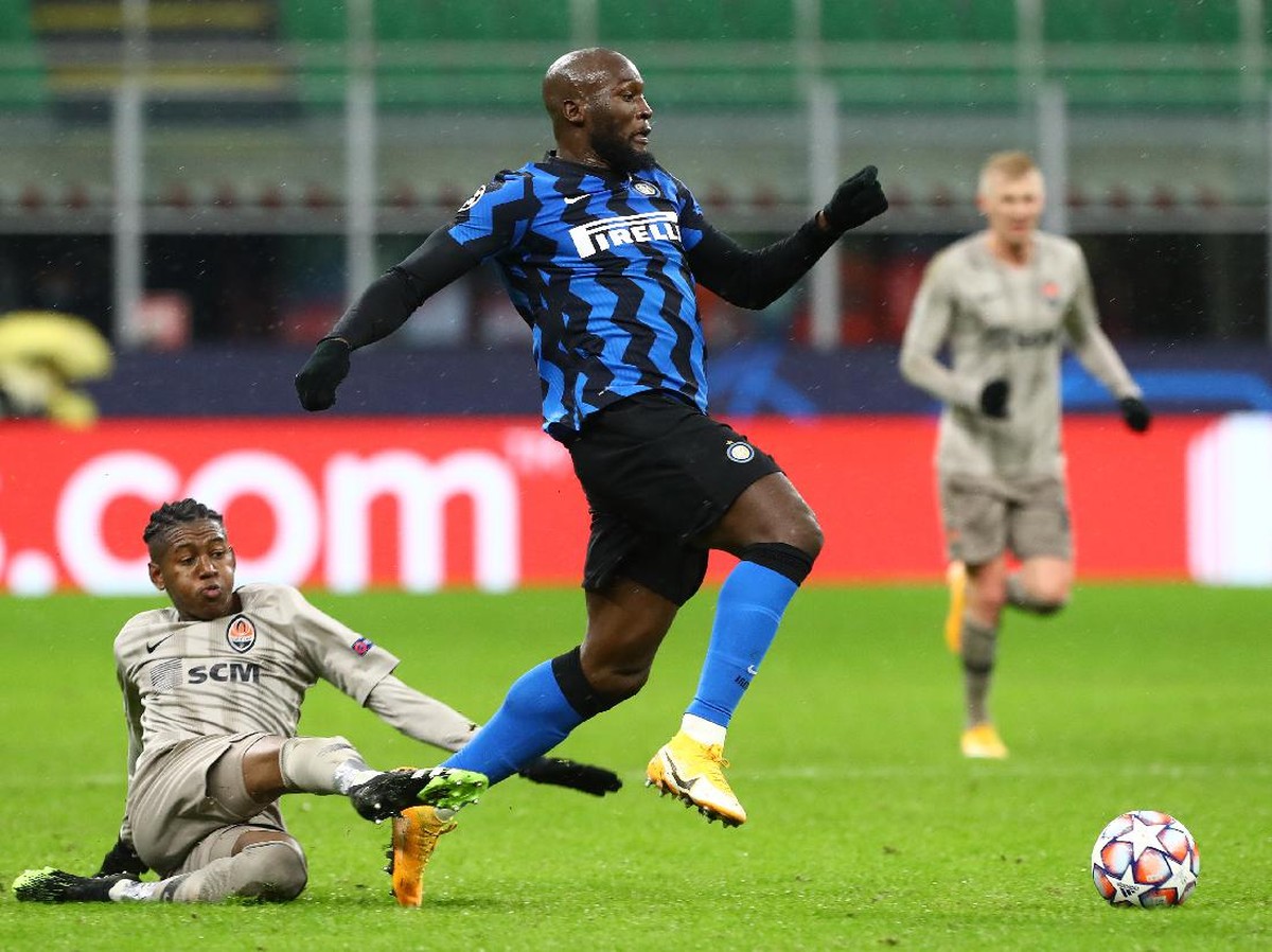 Inter Milan ditahan Shakhtar Donetsk tanpa gol di matchday terakhir Grup B Liga Champions. (Foto: Marco Luzzani/Getty Images)