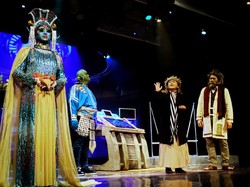 Cinta Semesta: Kasih Tak Sampai Arjuna pada Alien di Ujung Galaksi