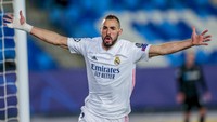 Golnya Karim Benzema juga lebih banyak dari legenda Real Madrid, Puskas (AP/Bernat Armangue)