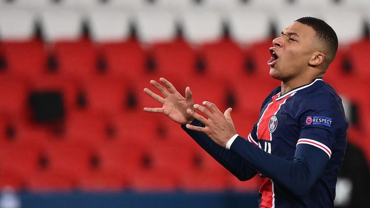 Kylian Mbappe bangga dengan aksi PSG mendukung aksi mogok main dalam duel dengan Istanbul Basaksehir. (Foto: AFP/Franck Fife)