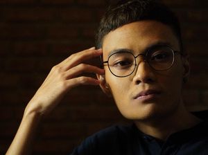 Momentum Mahen Tulis Lagu Sendiri dalam Its Okay Not To Be Okay