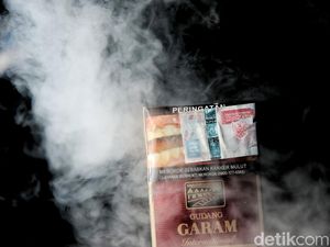 Melepas Ketergantungan Pendapatan Negara dari Cukai Rokok Melepas Ketergantungan Pendapatan Negara dari Cukai Rokok