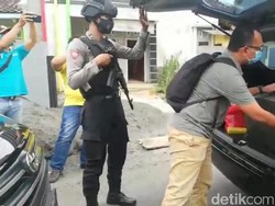 Penyidik KPK Geledah Rumah Salah Satu Pejabat Pemkot Banjar