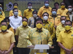 Airlangga Hartarto Minta Kader Golkar Kawal Program Vaksinasi