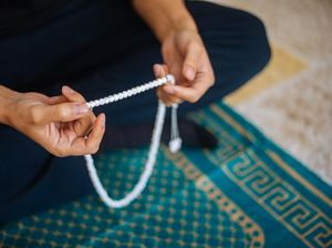 Bacaan Doa Tahajud dan Dzikir Sepertiga Malam Beserta Artinya Bacaan Doa Tahajud dan Dzikir Sepertiga Malam Beserta Artinya