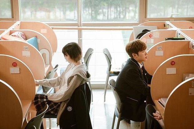 Itaewon Class/instagram.com/itaewon.class Itaewon Class /instagram.com mengisahkan balas dendam dan kisah percintaan/itaewon.class