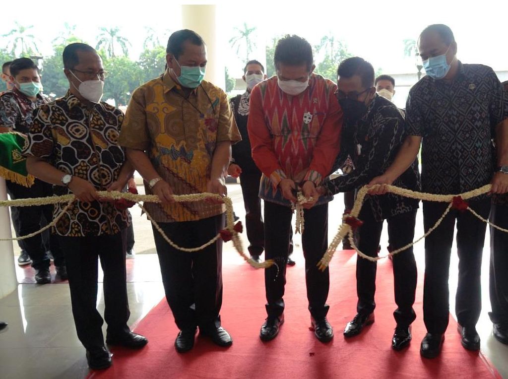 Jaksa Agung Resmi Berkantor di Gedung Baru Kejagung Kebayoran Baru Jaksa Agung Resmi Berkantor di Gedung Baru Kejagung Kebayoran Baru