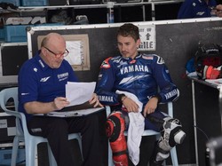 Lorenzo Dipecat Yamaha Jadi Test Rider: Itulah Kesalahannya