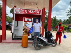 HUT Pertamina Ke-63, Pertashop di Lampung Bagi Promo buat Pelanggan