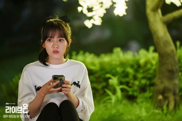 Berbeda dengan zodiak lainnya, bagi seorang Pisces yang sensitif mengalami putus cinta itu sangat sulit.