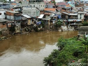 Dana PEN untuk Normalisasi Disorot, Riza: Kami Hati-hati Bebaskan Lahan Dana PEN untuk Normalisasi Disorot, Riza: Kami Hati-hati Bebaskan Lahan