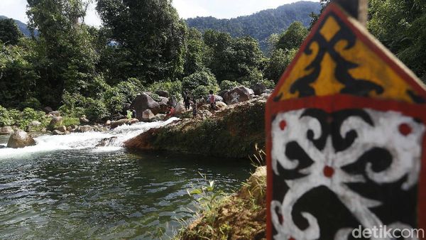 Potret Riam Sunge Banokng, Wisata Alam di Perbatasan Aruk