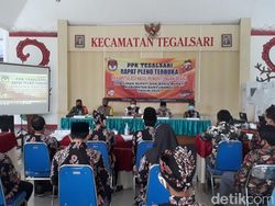 Beberapa Kecamatan di Banyuwangi Mulai Rekapitulasi Surat Suara Pilkada