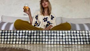 Taylor Swift Jago Bikin Cake hingga Cinnamon Roll