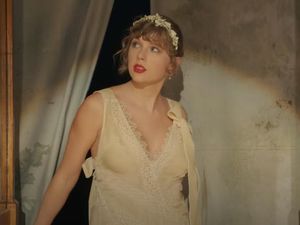 Taylor Swift Nikah? Ini Jawaban Keluarga Joe Alwyn Taylor Swift Nikah? Ini Jawaban Keluarga Joe Alwyn