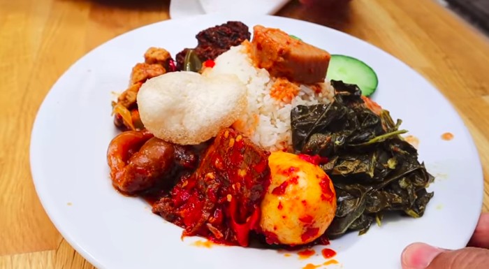 Waroeng Padang Lapek, Daerah Cicip Nasi Padang Autentik Di Den Haag