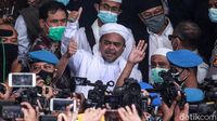 Acungan Jempol Habib Rizieq di Polda Metro Jaya