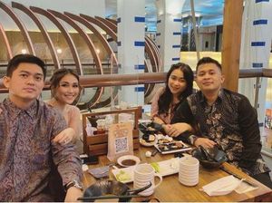 Serunya Ayu Ting Ting dan Adit Jayusman Saat Makan Bareng