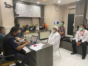 Rizieq Masih Diperiksa, Polisi Beri Beberapa Penjelasan Rizieq Masih Diperiksa, Polisi Beri Beberapa Penjelasan