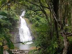 Air Terjun Sarambu Liawan yang Selalu Menawan
