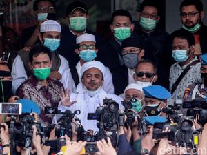 Bareskrim: Habib Rizieq Tersangka Tunggal Kasus Kerumunan Megamendung Bareskrim: Habib Rizieq Tersangka Tunggal Kasus Kerumunan Megamendung