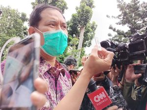 Didakwa Kasus Terorisme, Munarman Melawan Didakwa Kasus Terorisme, Munarman Melawan